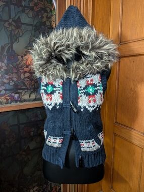 American Eagle Outfitters Navy Fair Isle Knit Hooded Vest with Faux Fur Trim